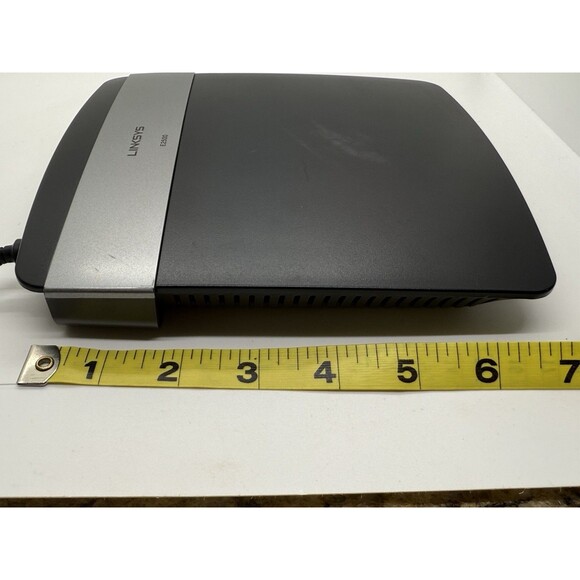 Cisco Linksys E2500V3 300 Mbps 4-Port 10/100 Wireless N Router Tested - Picture 6 of 6